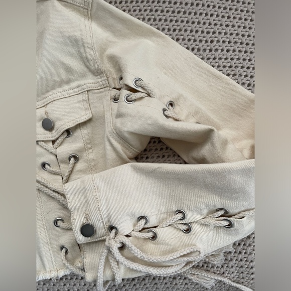 NWOT FASHION NOVA Can't Keep Up Denim Jacket - XL - Picture 8 of 10